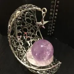可愛い物好きさん必見✨️シルバー✨️月に包まれる台座✨️