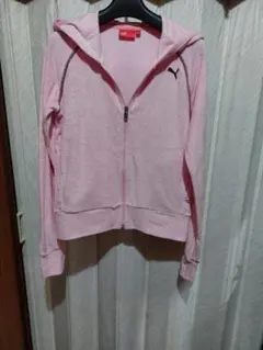 Puma プーマ フード付きピンクパイル地パーカー