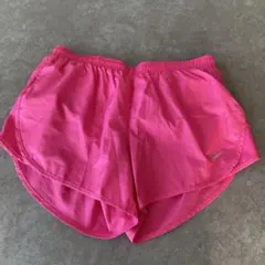 Nike Dri-FIT ショートパンツ S ピンク