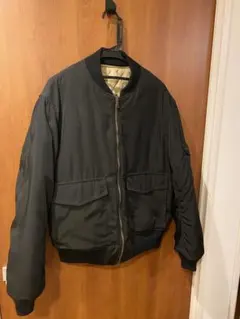 ブルーブルーのリバーシブルブルゾン