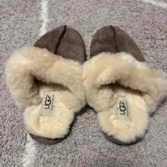 【美品】UGG ルームシューズ