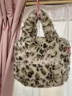 【美品✨️】Barbie ヒョウ柄ファートートバッグのサムネイル