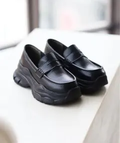 VIVIAN/厚底ローファー