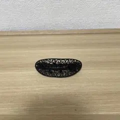 黒のレース風オーバルヘアピン バレッタ