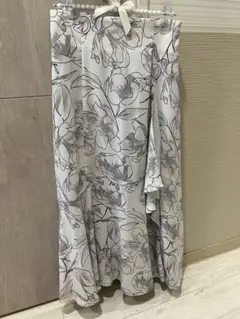 PROPORTION 花柄 ロングフレアスカートのサムネイル