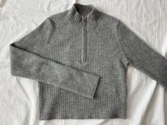 GU グレー リブ編み ハイネックセーター
