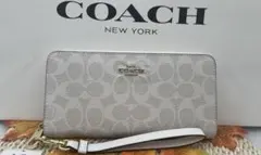 上質レザー 新品 COACH コーチ 長財布 ホワイト リストレット - メルカリ