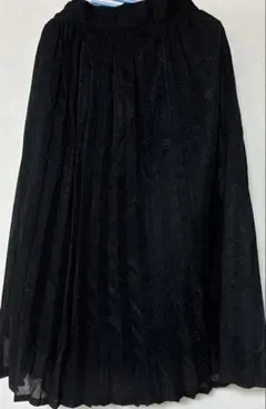 プリーツスカート黒ラメ