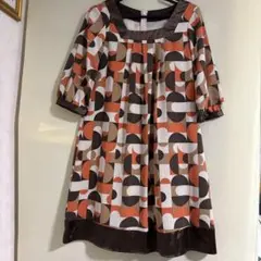 レディース　ワンピース　レトロ風　Mサイズ