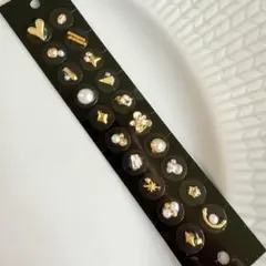 耳つぼジュエリー　ニュアンスゴールド　チタン粒