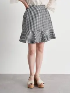 フリルミニスカート　アースミュージックアンドエコロジー