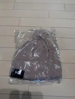 NEW ERA ポンポン付き ニット帽 ビーニー 袋付きのサムネイル