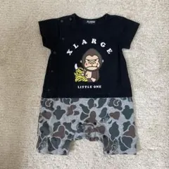 XLARGE 前開き　ロンパース　黒　迷彩　80