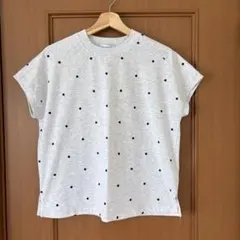 ドット柄 グレー 半袖Tシャツのサムネイル