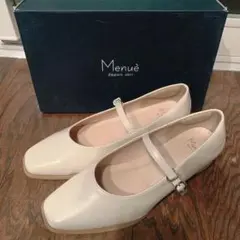 menueのパンプスのサムネイル