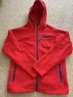 パタゴニアフリースフーディー　パーカー　レア　赤　ボーイズXL レディースSM