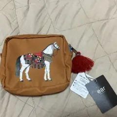 新品　馬　ポーチear papillonnerのサムネイル