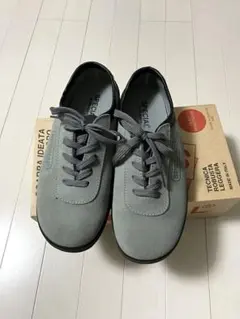 美品SPECIAL スニーカー　グレー　サイズ27.0くらい　イタリア製