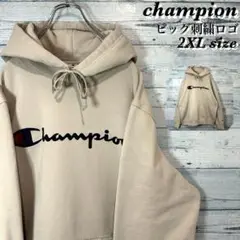 【美品】champion ビッグ刺繍ロゴ 肉厚ボディ パーカー 2XL