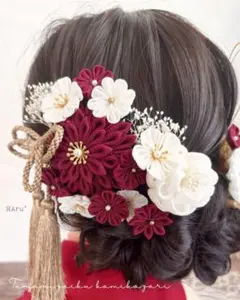 つまみ細工髪飾り レッド×ホワイト 赤 白 成人式 ブライダル 卒業式 七五三②