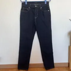 ダークブルー ストレートジーンズ