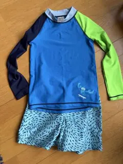 男の子向け　水着・ラッシュガードセット　120〜130