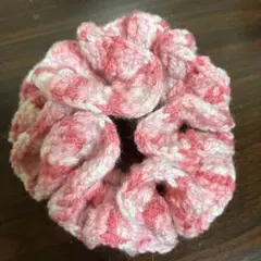 フリルデザイン ピンクシュシュ　ハンドメイド