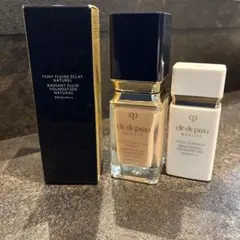 クレ.ド.ポーボーテ　タンフリュイドエクラ　ナチュレル&ヴォワールルミヌ