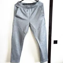 OAKLEY(オークリー)スウェットパンツ　ほぼ未使用