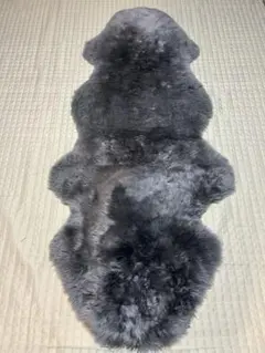 ⭐️天然羊毛ムートンラグ1.5匹サイズ　人気色グレージュ色　新品未使用⭐️