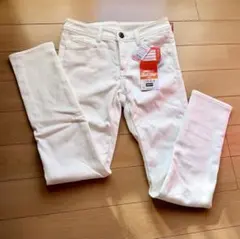 Item thumbnail for item 0327c31a-2c96-4a75-bd09-a6f6b6258c7e