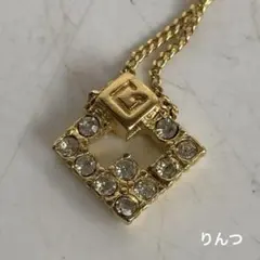 GIVENCHY ジバンシー ネックレス ペンダント アクセサリー ロゴ