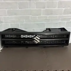 ジムニー 純正 ラジエーターグリル JB23 72111-76J0 黒のサムネイル