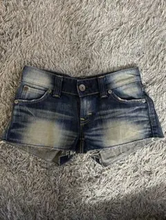 ショートパンツ　デニム　EDWIN ダメージ加工　レディース　XS