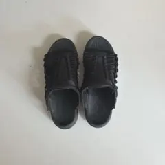 KEEN UNEEK ユニーク　24 黒　サンダル