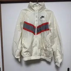 即購入OK!! Nike ナイロンジャケット クリーム色