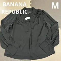 新品 BANANA REPUBLIC サテンブラウスのサムネイル
