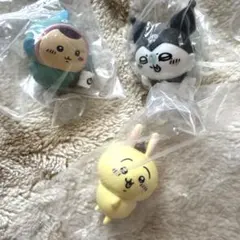 ちいかわ×サンリオ　なりきりフィギュア　うさぎ　モモンガ　くまんじゅう