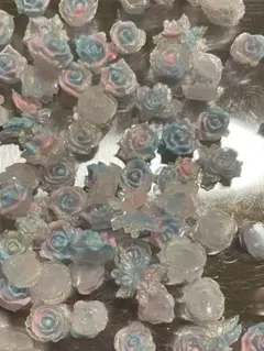 【柔らかい薔薇/グラデーション(蝶々入)】10ｇ(約100個)