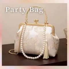 Item thumbnail for item 1058205b-9e71-4a9f-b235-ba1158b9f9fc