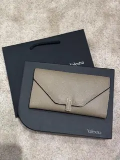 2026年最新】ヴァレクストラ イジィデ 財布の人気アイテム - メルカリ