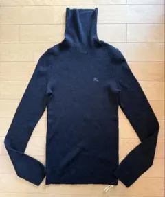 バーバリーブルーレーベル　タートルネックニット　黒　Mサイズ