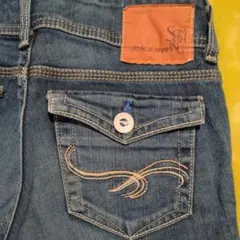 Item thumbnail for item 4d34c043-bab2-48a8-9a3d-81c3cda2af55