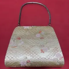 Item thumbnail for item 98783074-06a3-477d-aaee-da24d9bcd655