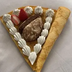 イチゴとホイップクリームのクレープサンプル