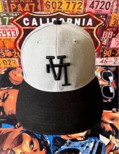 【新品❣️】LA upsidedown キャップ　CAP グレー黒