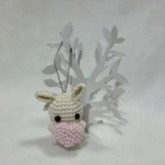 編み物　あみぐるみ　うさぎ　ハート(真ん中) キーホルダー　大