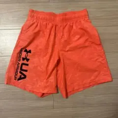 UNDER ARMOUR ショートパンツのサムネイル