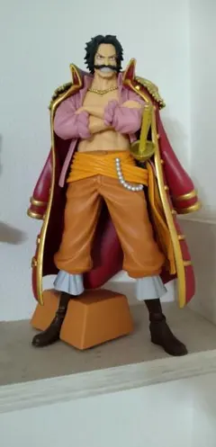 ワンピース ゴール・D・ロジャー フィギュア