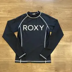 美品　ROXY ブラック 長袖 ラッシュガード　Sサイズ